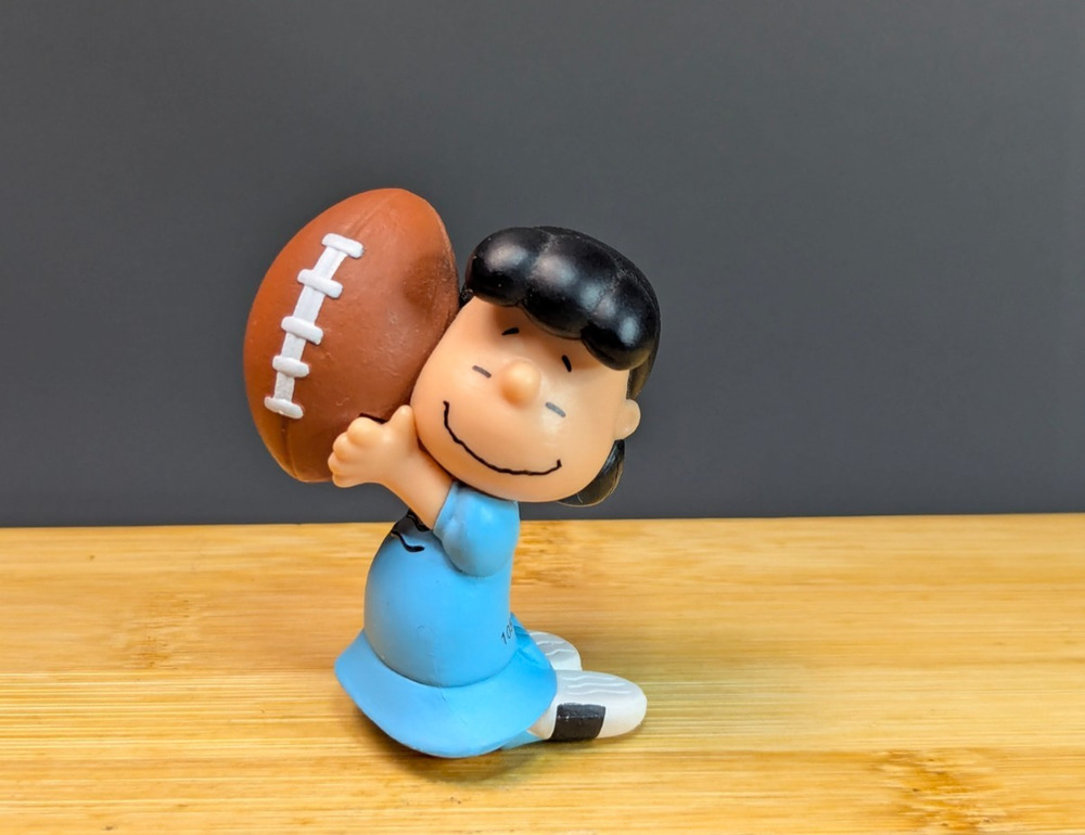 Vintage Peanuts Lucy van Pelt Holding Football Mini Figure Just Play
